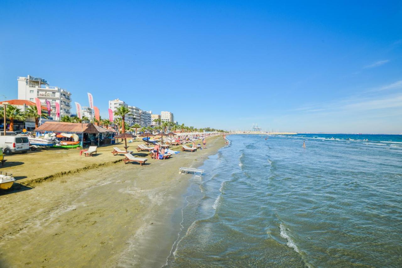 Six Apartments Larnaca Exteriör bild